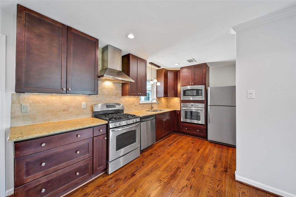 6318 Woodbrook Lane - Photo 12
