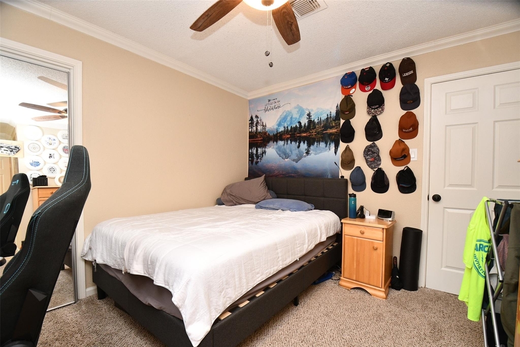306 Priscilla Court - Photo 8