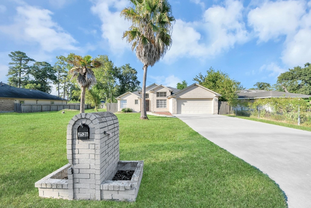 2628 Cliffdale Street - Photo 4