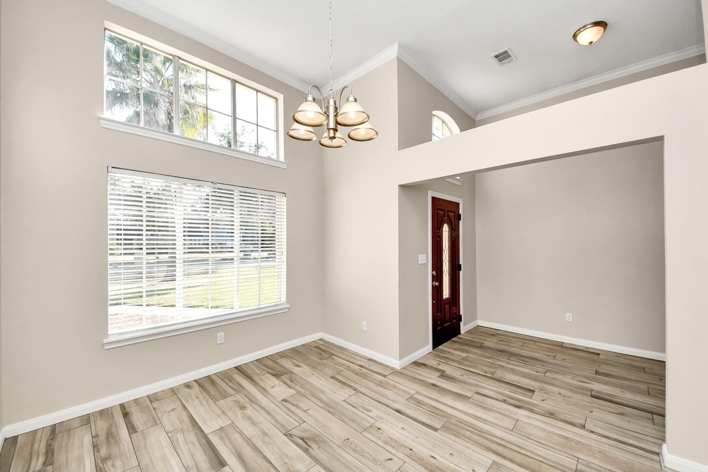 2628 Cliffdale Street - Photo 8