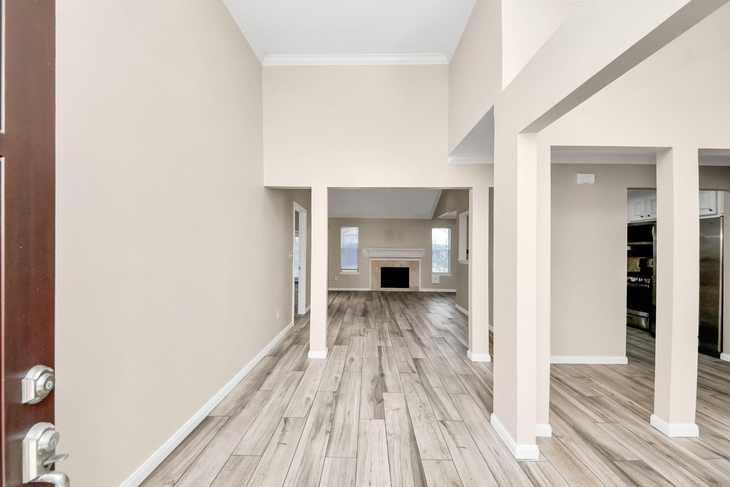 2628 Cliffdale Street - Photo 6