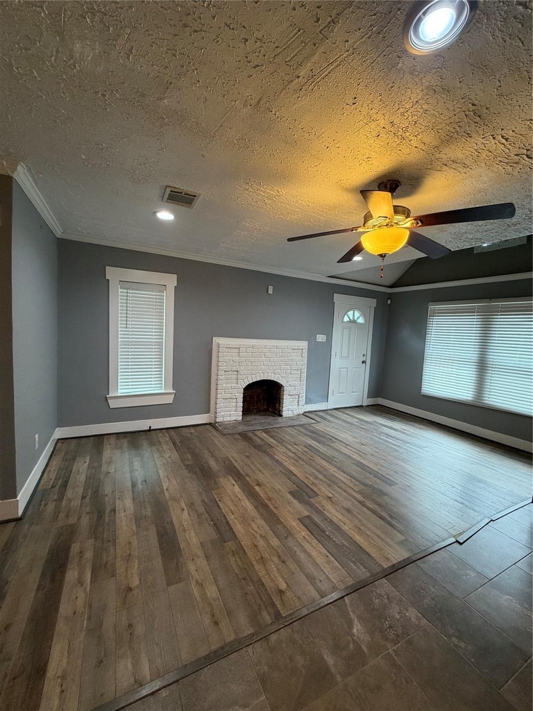 3209 Alabama St - Photo 2