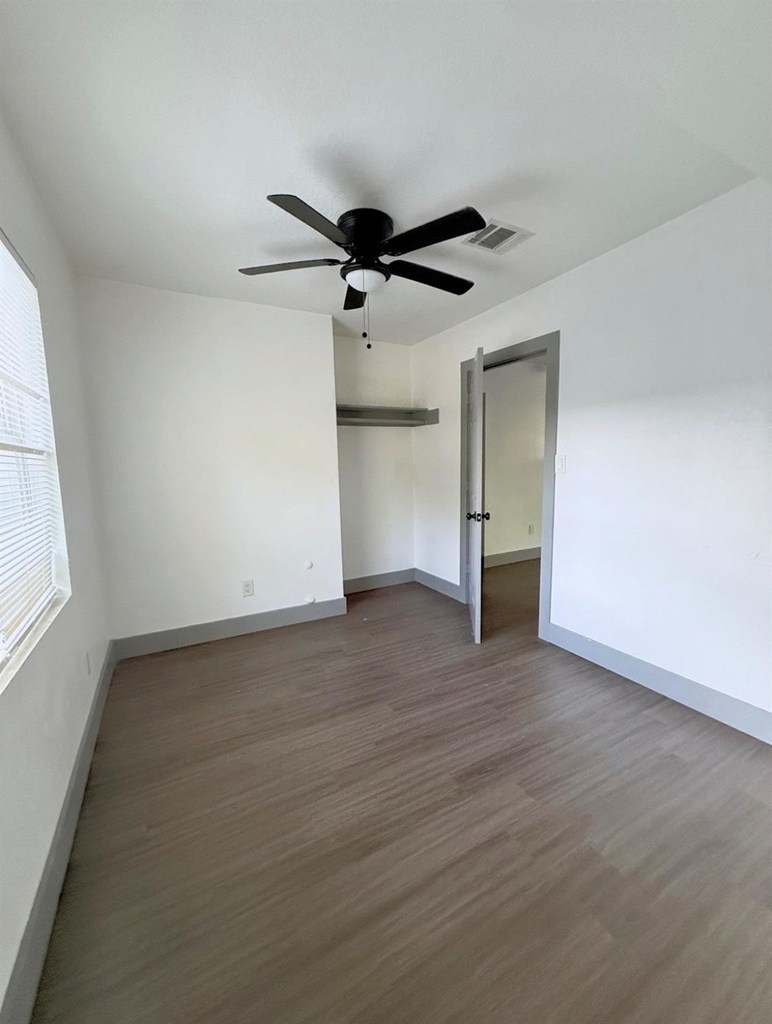 3415 Jackson Street - Photo 5