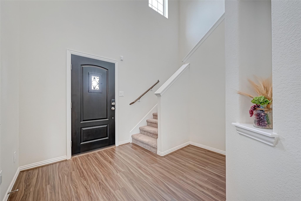 30822 Lake Spur Manor - Photo 6