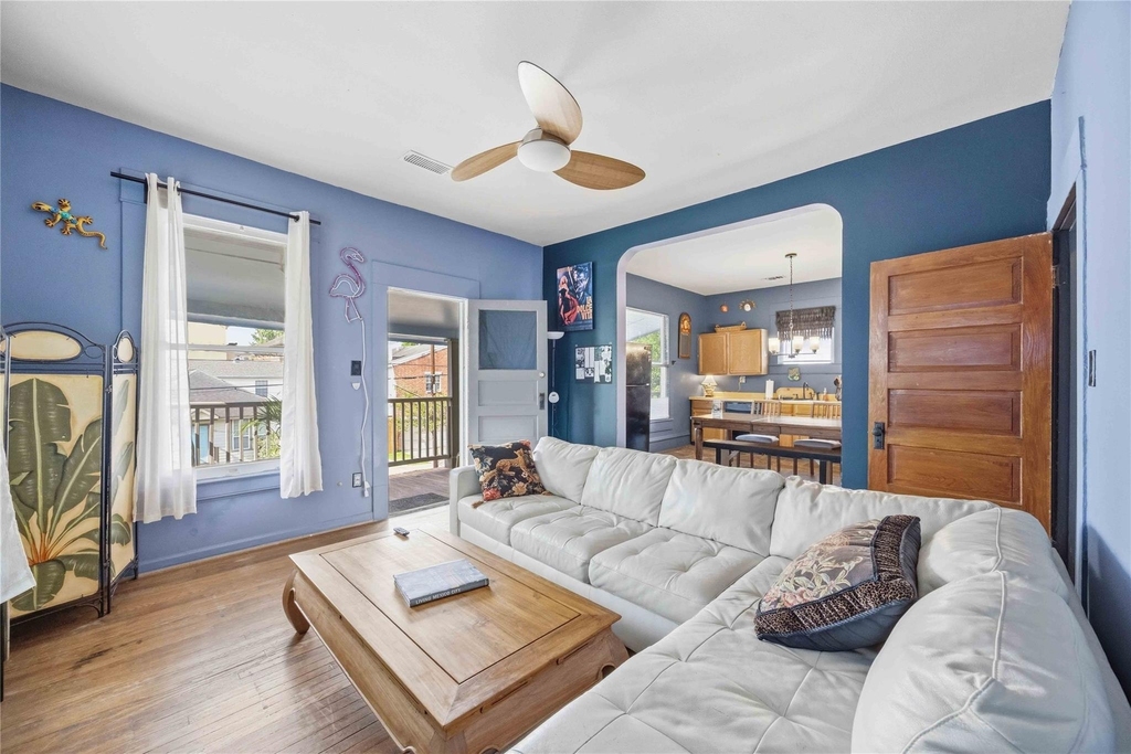 405 W Drew Street - Photo 3