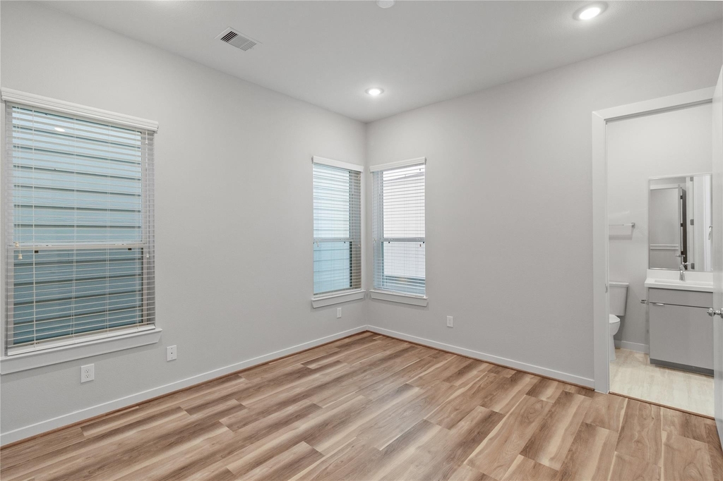 602 Thornton Road - Photo 12