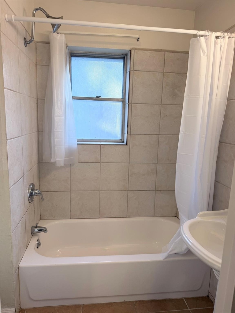 10106 Antrim Lane - Photo 11