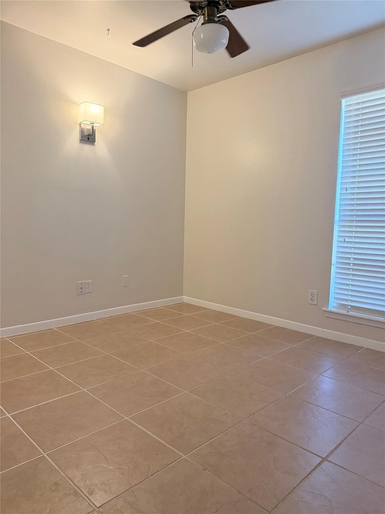 10106 Antrim Lane - Photo 7