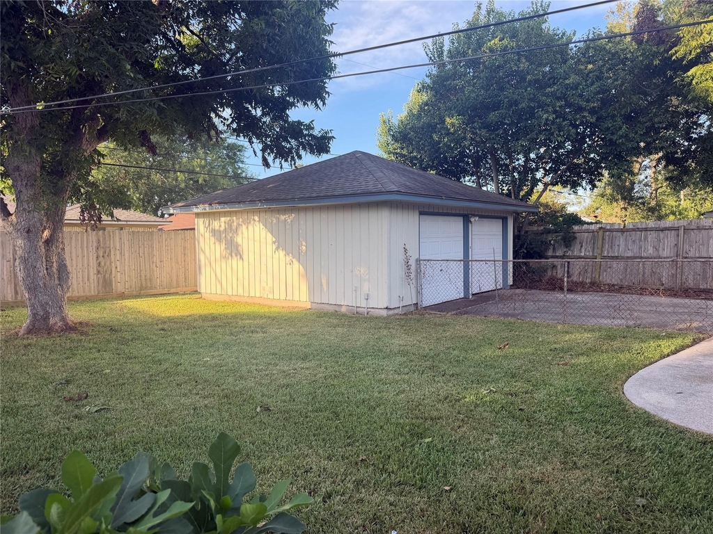 10106 Antrim Lane - Photo 15