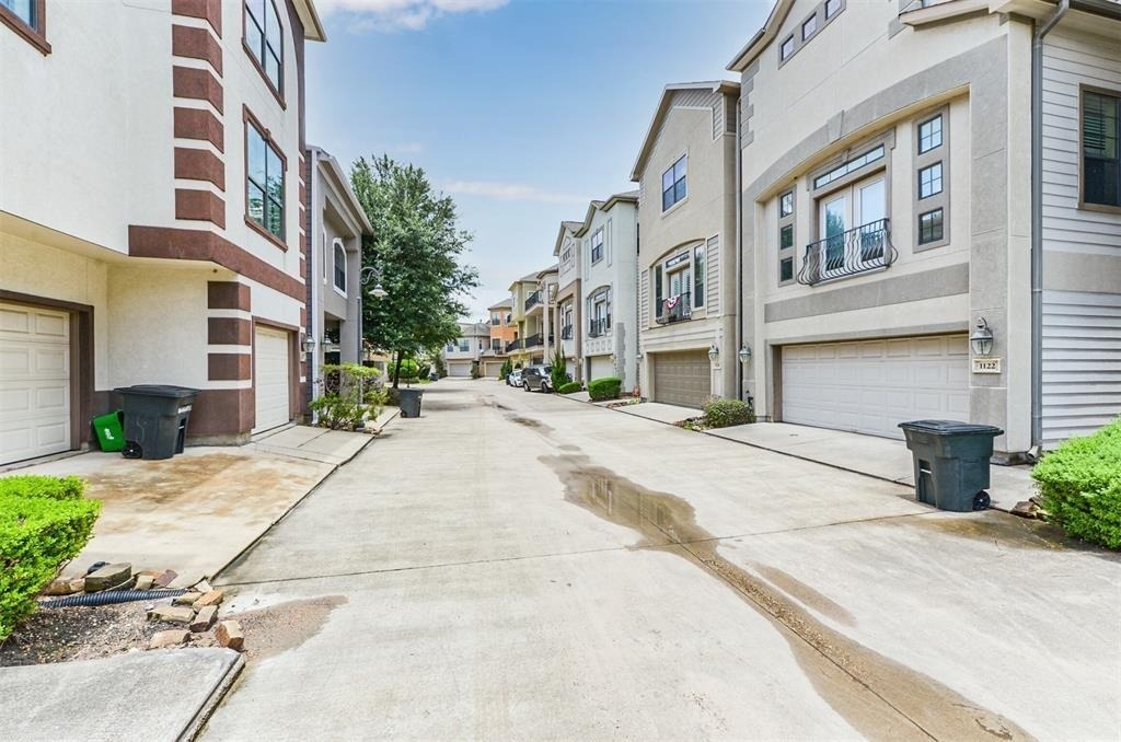 1130 Hempstead Villa Lane - Photo 2