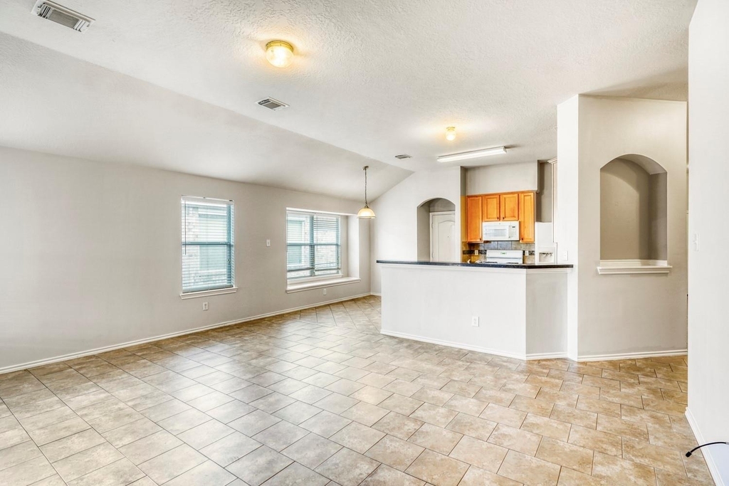 7311 Cragmont Bridge Drive - Photo 11