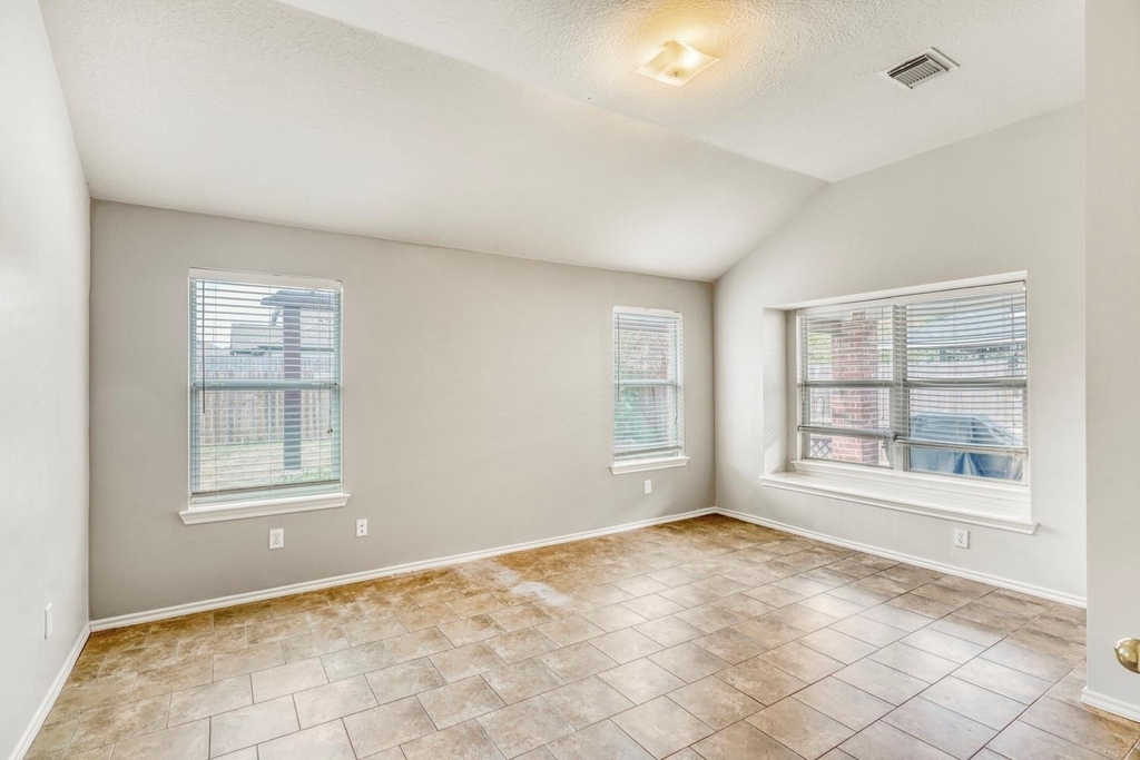7311 Cragmont Bridge Drive - Photo 13