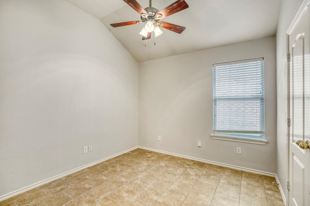 7311 Cragmont Bridge Drive - Photo 16