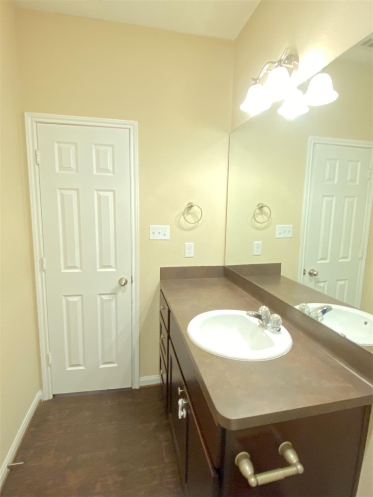 618 Shady Lake Drive - Photo 6