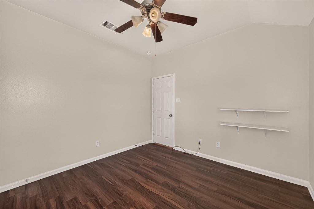 24511 Kestrel View - Photo 20