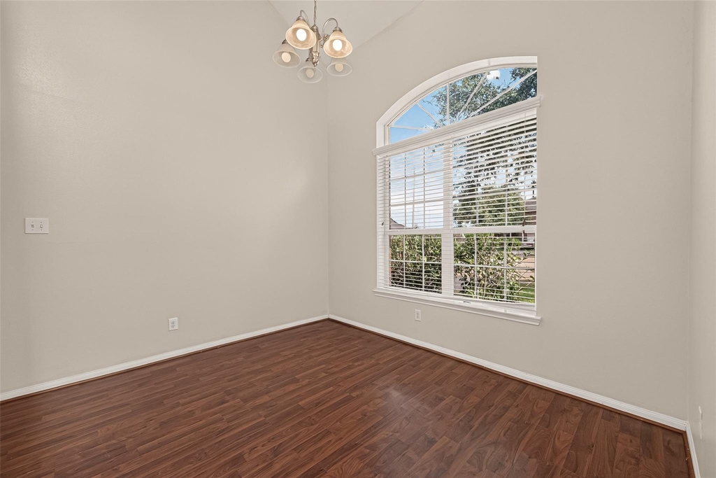 24511 Kestrel View - Photo 11