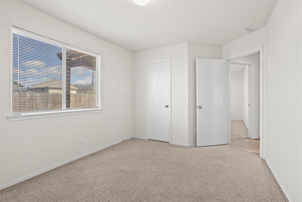 8923 Aurora Park Lane - Photo 18