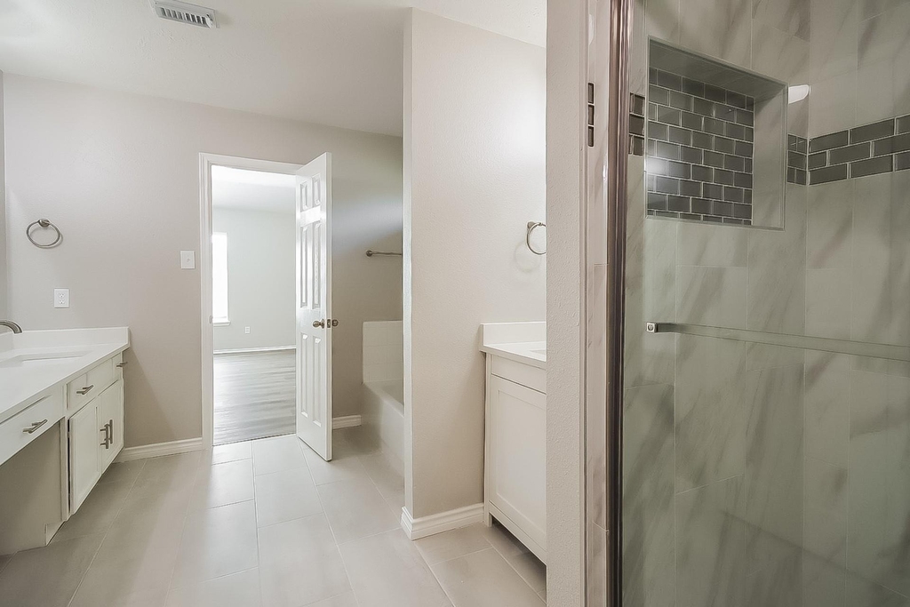 4805 E Parma Drive - Photo 11