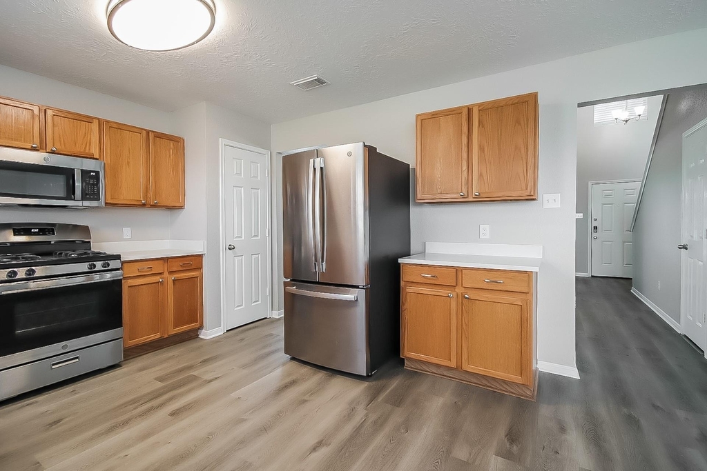 4805 E Parma Drive - Photo 9