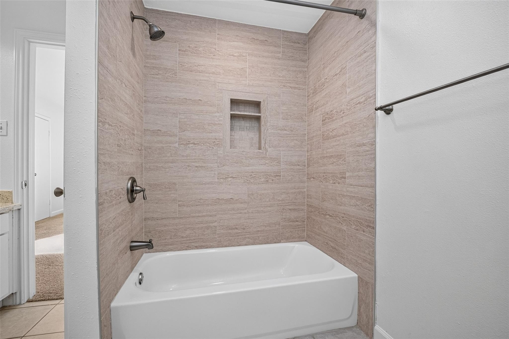 5916 Woodway Place Court - Photo 19