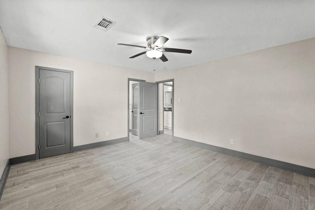 5522 Braesvalley Drive - Photo 13