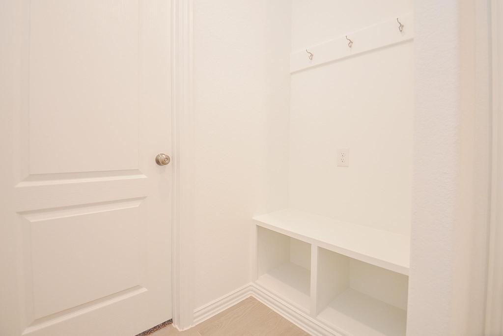 7930 Royal Palm Drive - Photo 3