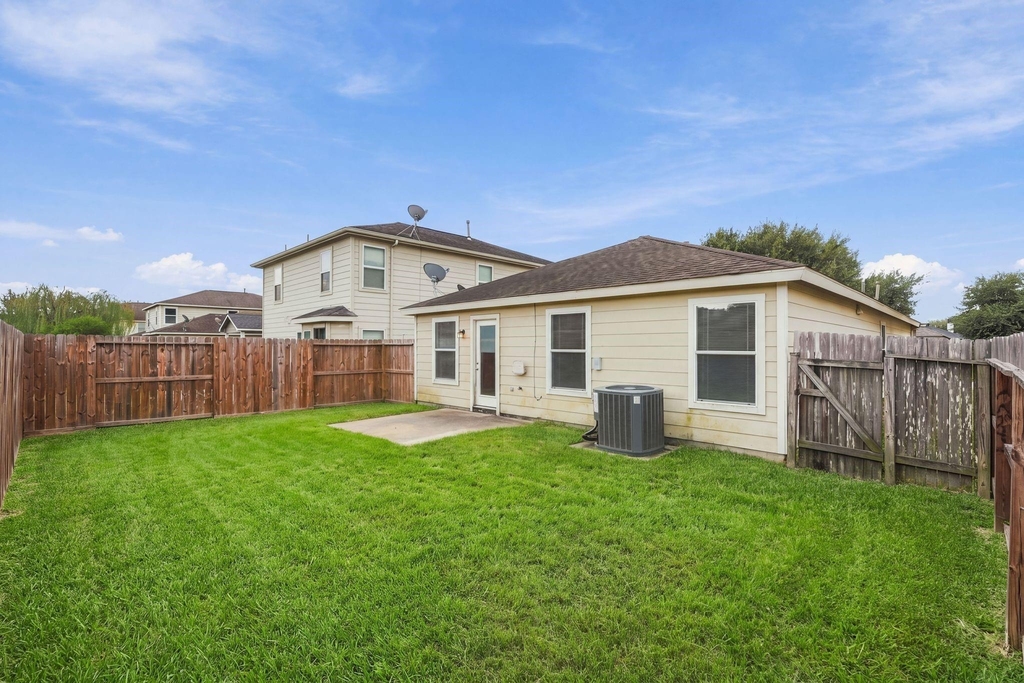 3006 Rustling Chestnut Street - Photo 35