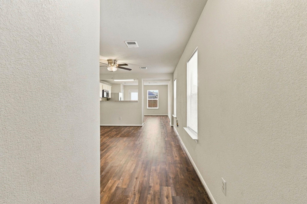 3006 Rustling Chestnut Street - Photo 4