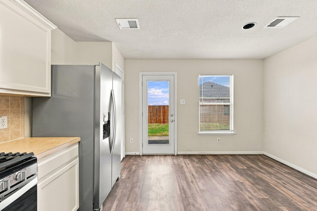 3006 Rustling Chestnut Street - Photo 19