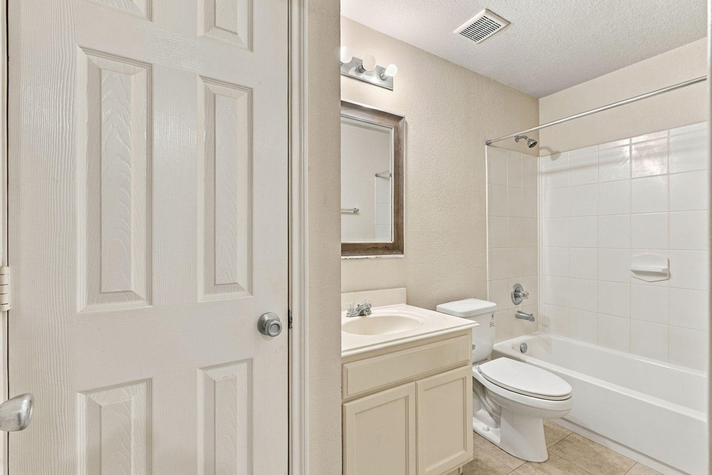 3006 Rustling Chestnut Street - Photo 32