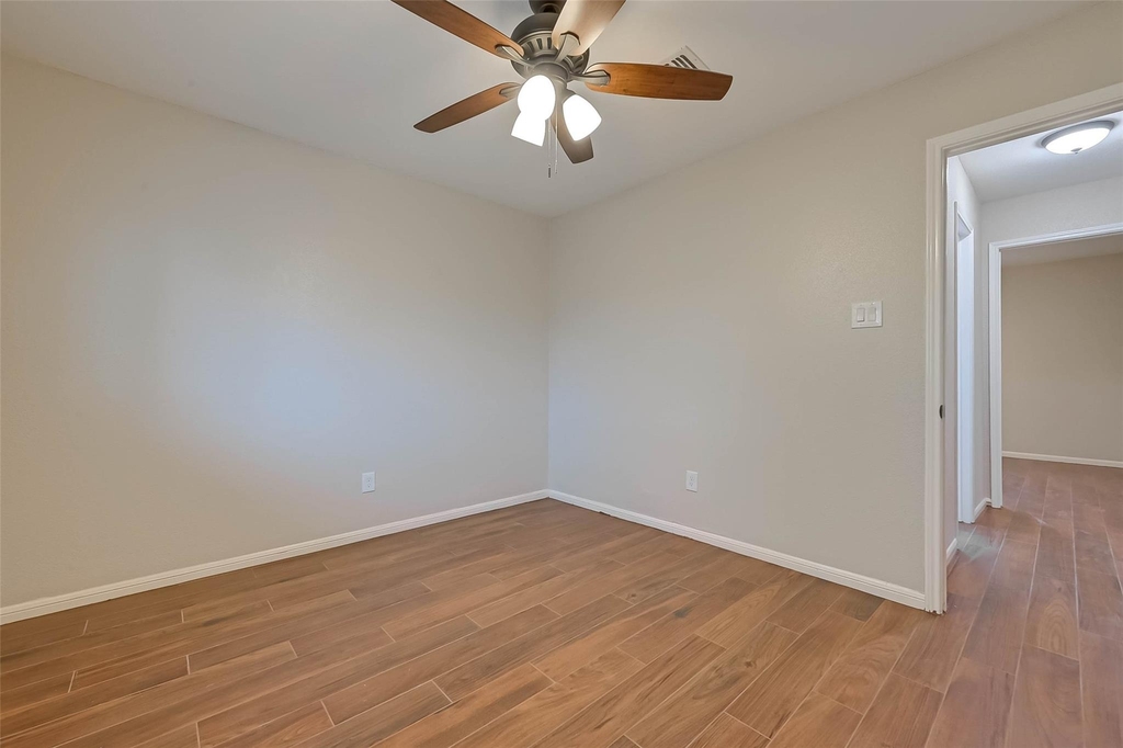18726 Shannon Glen Lane - Photo 14