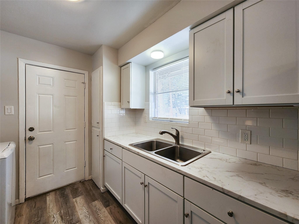 8312 Lavender Street - Photo 3