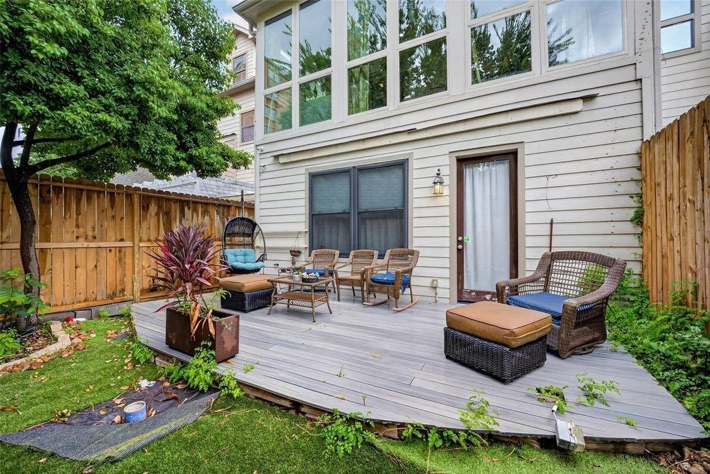 2334 Camden Drive - Photo 39