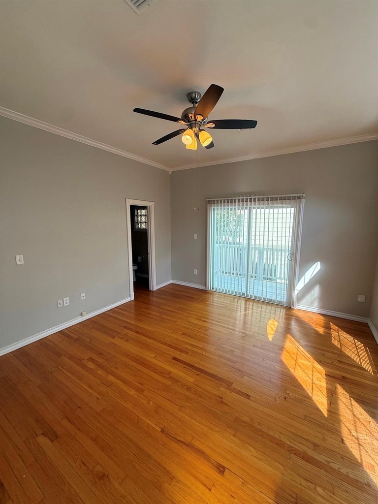 4122 Drake Street - Photo 9