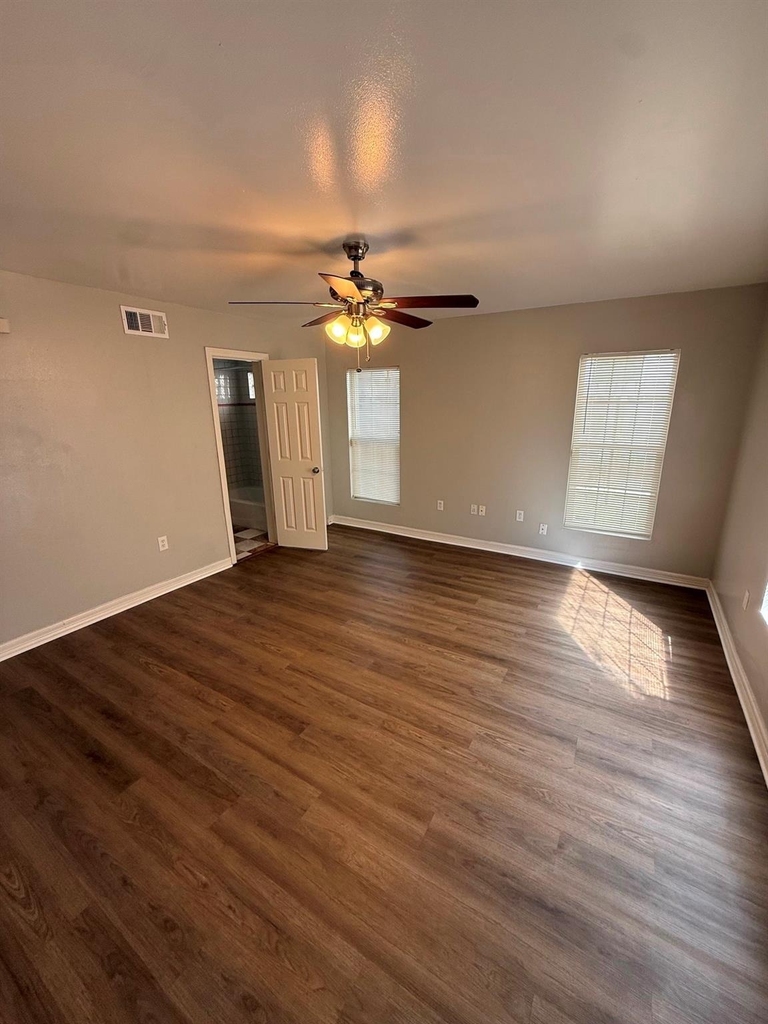 4122 Drake Street - Photo 18
