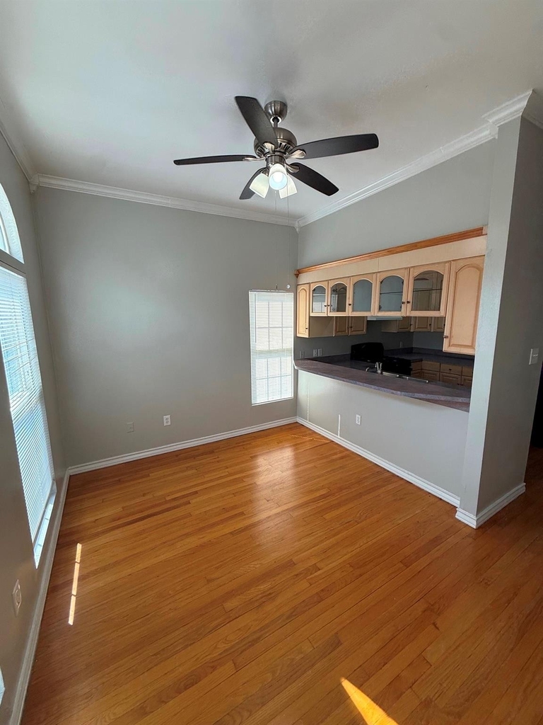 4122 Drake Street - Photo 11