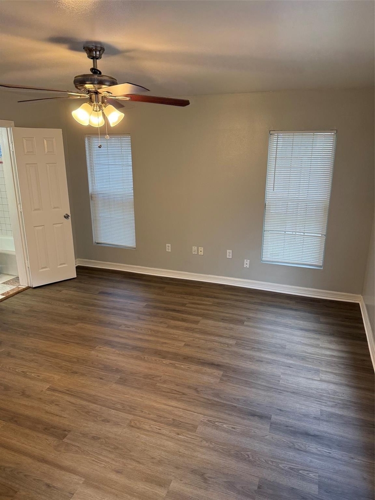 4122 Drake Street - Photo 12
