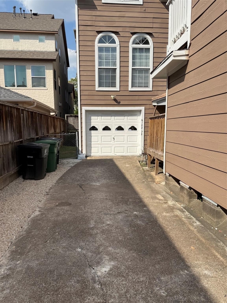 4122 Drake Street - Photo 23