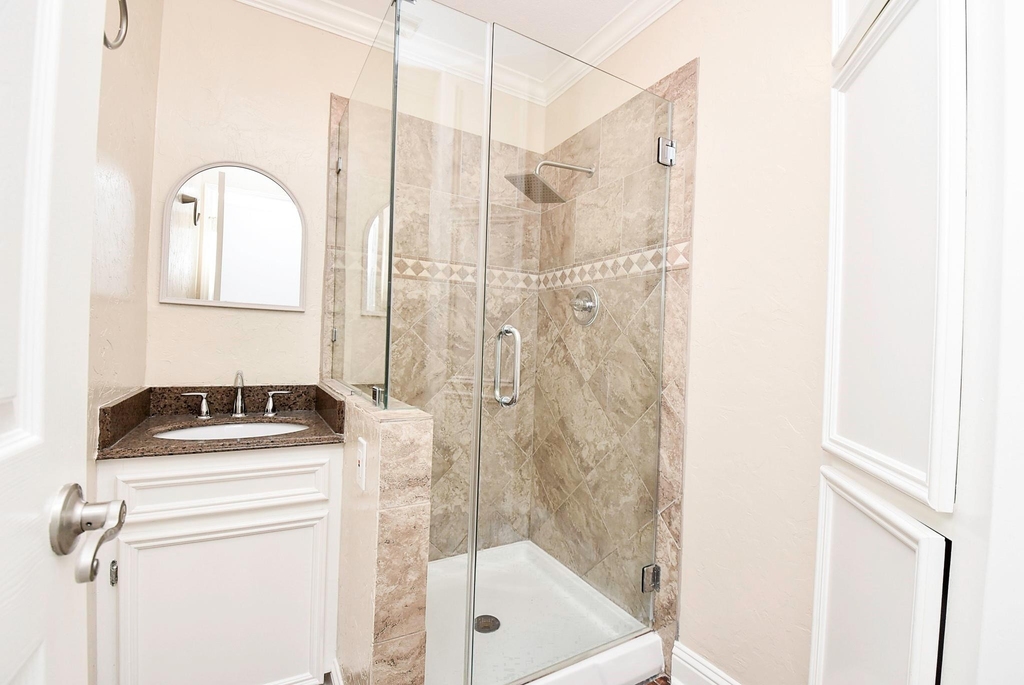 2415 Braypark Lane - Photo 20