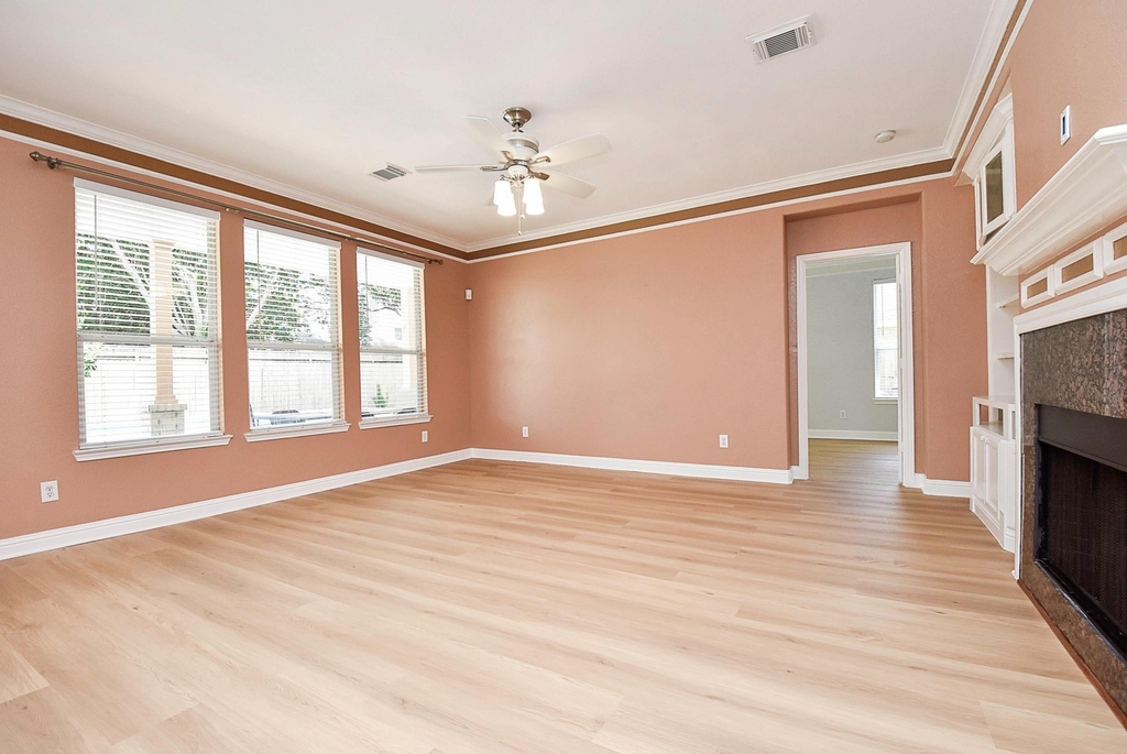 2415 Braypark Lane - Photo 7