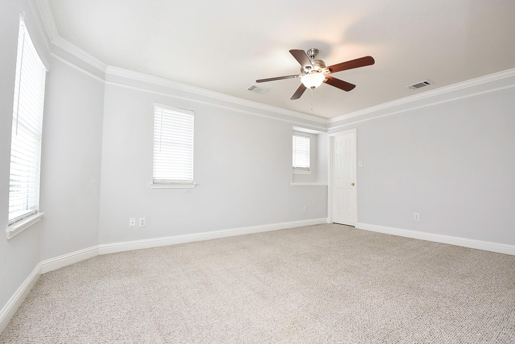 2415 Braypark Lane - Photo 19