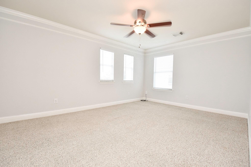 2415 Braypark Lane - Photo 22