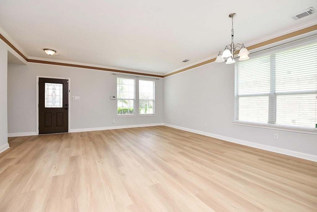 2415 Braypark Lane - Photo 4