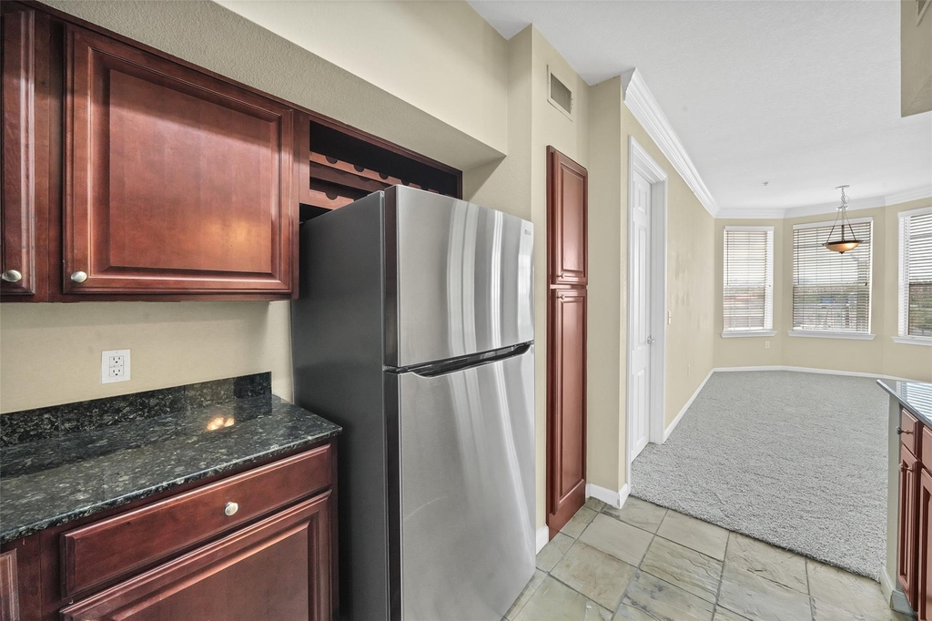 7575 Kirby Drive - Photo 8