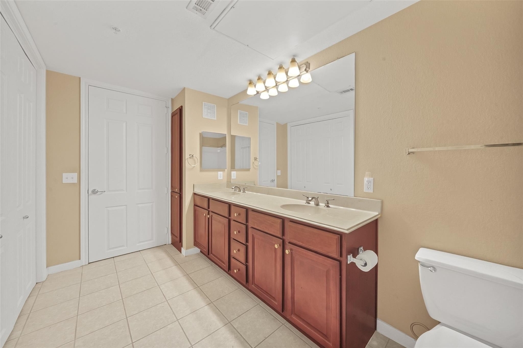 7575 Kirby Drive - Photo 17