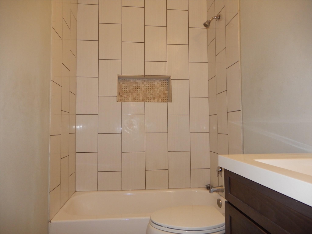2522 Lynnfield Street - Photo 7