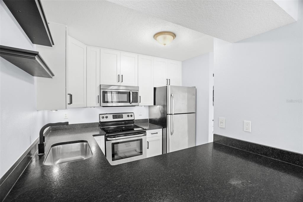 3002 W Cleveland Street - Photo 16