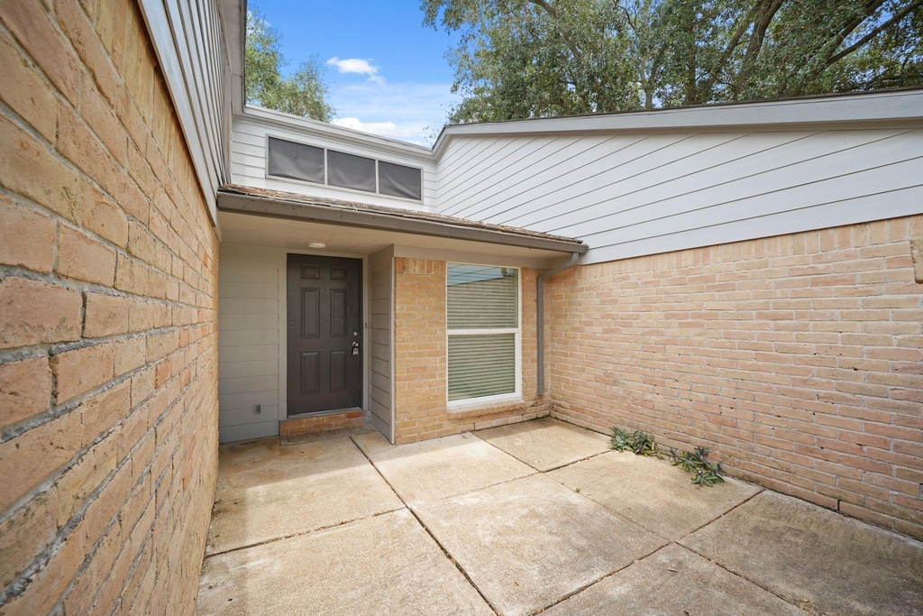 22202 Cimarron Parkway - Photo 2