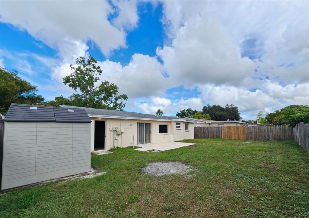 4332 Newbury Drive - Photo 15