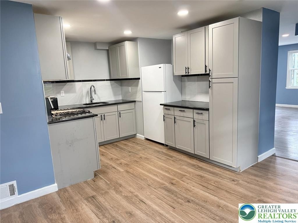 414 15th Avenue - Photo 5